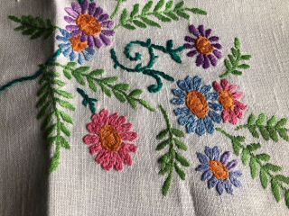 Pretty Vintage Floral Hand Embroidered Small Square Cream Irish Linen Tablecloth 4