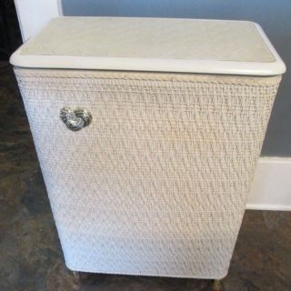 Vintage Wicker Laundry Clothes Hamper White