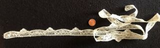 Unusual Vintage handmade Valenciennes bobbin lace shaped edging SEW CRAFT 2