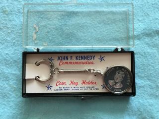 VINTAGE J F K KEYRINGS AND A MICH.  DEM.  PARTY J F K PIN 3