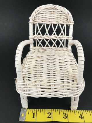 VTG 3 Piece White Woven Wicker Doll Furniture Two Chairs One Loveseat 2