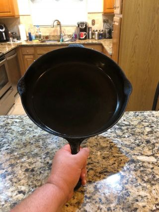 CAST IRON GRISWOLD 12 SKILLET 719 LARGE LETTERS LOGO SMOKE RING Needs Cleaned 2