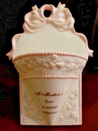 Vintage Estate Porcelain Wall Pocket - " A Mothers Love Is Never Outgrown " - Euc
