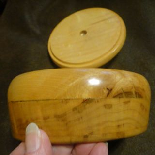 Vtg.  Wood Hand Crafted Round Jewelry/Trinket Box Maple 5