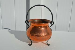 Fine Antique Hand Hammered Copper Pot With Twisted Metal Handle Made In England