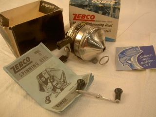 Vintage Old Fishing Reel Zebco 33 4 Lure Bait Minnow Tackle Box Neat