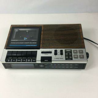 Vintage Ge General Electric Cassette Tape Player Alarm Am - Fm 7 - 4956b