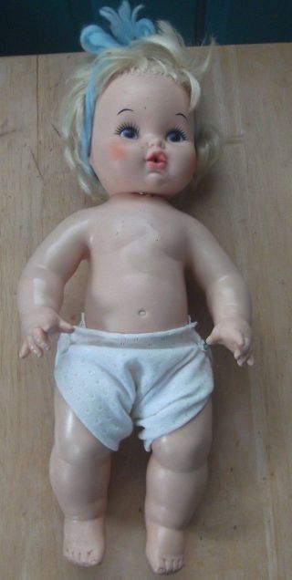 1971 Eegee Co.  14 1/2 - Inch Vinyl Blonde Baby Doll Drinks And Wets