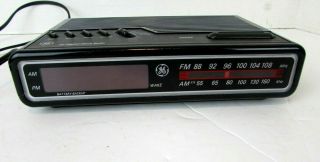Vintage Ge 7 - 4612b General Electric Digital Alarm Clock Radio And