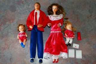 The Heart Family Christmas Kiss & Cuddle Barbie 1986 Vintage
