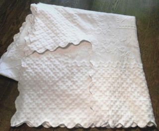 Vintage Wht Cotton Marseilles Bedspread,  Coverlet W/cut Out Corners Lrg 80 " Wx86 " L
