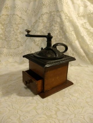 Antique Tabletop Coffee Bean Grinder/mill Dovetail Wood And Cast Iron/works Good
