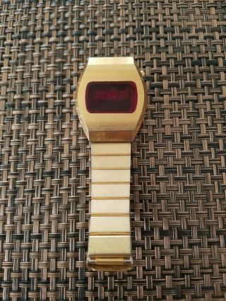 Vintage National Semiconductor Red Lcd Digital Watch