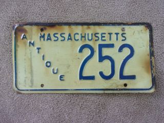 1970s Massachusetts Antique License Plate 252