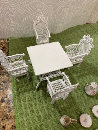 White Wicker Look Metal Vintage Doll House Furniture Table And Chairs Tea Set