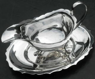 Manoah Rhodes - Vintage Silver Plated Gravy / Sauce Boat & Stand