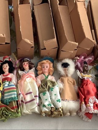 VINTAGE 1960 ' S ATLANTIC RICHFIELD DOLLS OF THE WORLD 12 IN Own Box 3