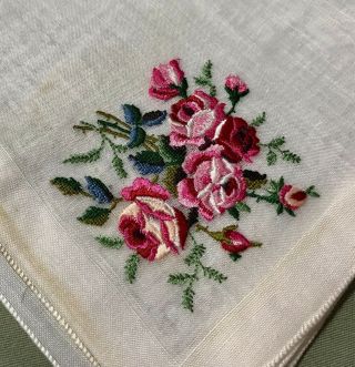 Old Vintage Red Roses Bouquet Satin Embroidery Bridal Handkerchief 12 " Sq