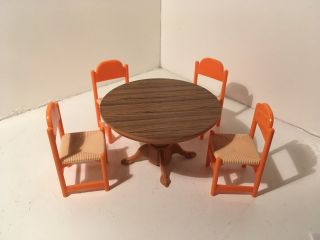 Vintage Tomy Dollhouse Furniture Table & 4 Chairs 25