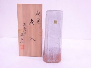 86315 Japanese Pottery Hagi Ware White Glaze Flower Vase / Artisan Work