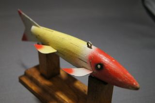 VINTAGE RED,  YELLOW AND WHITE WEIGHTED WOODEN FISH DECOY 3