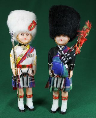 2 Vintage 8.  5 " Scottish Souvenir Dolls In Kilts - 1 With Bagpipes,  1 Royal Guard