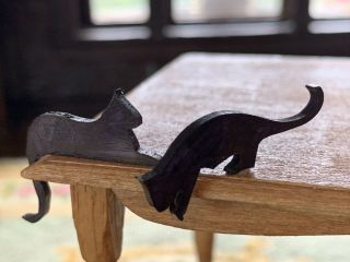 Artisan Miniature Dollhouse Vintage Carved Black Cat Silhouettes Window Table