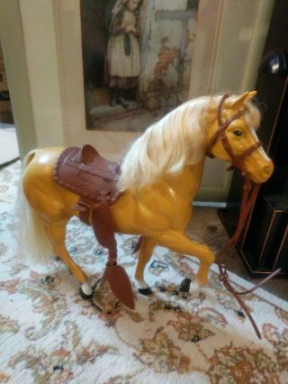 Mattel Barbie Horse 1980 Dallas Golden Palomino Horse With Saddle