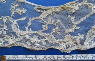 An Antique Tulle Collar With Appliqued 18th Century Alencon Needle Lace Motifs