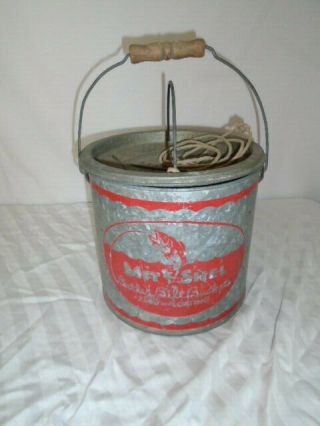 Vintage Mit - Shel Floating Minnow Bucket