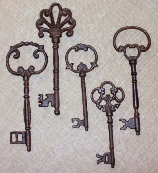 Set 5 Large Ornate Cast Iron Antique - Style Skeleton Keys Jailer Victorian
