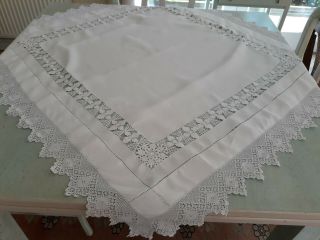 Lovely Vintage White Linen Tablecloth With Border And Inserts Of Lace Work