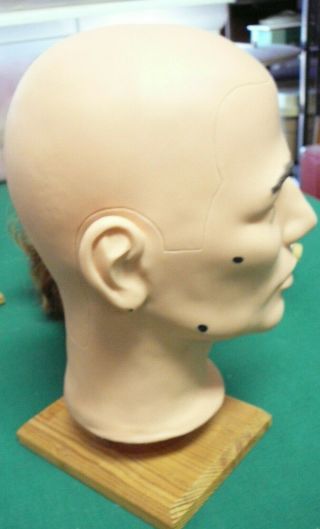 Vintage 1989 PIVOT POINT Mannequin Male Head,  blemished skin 2