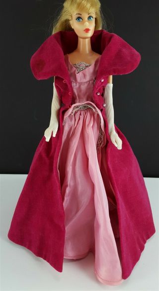 Barbie 993 Sophisticated Lady Velvet Coat Silk Gown Tricot Gloves 1963
