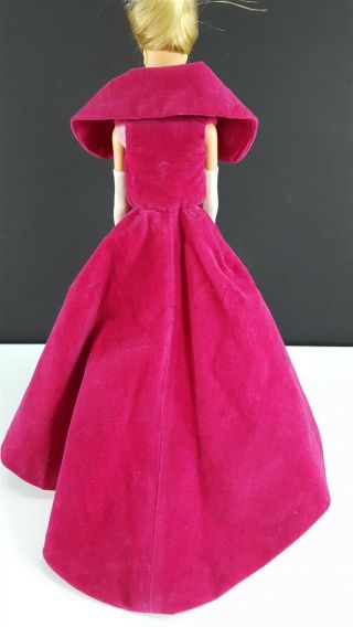 Barbie 993 Sophisticated Lady Velvet Coat Silk Gown Tricot Gloves 1963 4