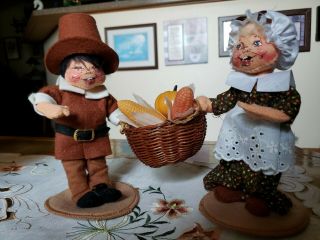 Vintage 1985 Annalee Thanksgiving Pilgrim Boy & Girl Couple Basket Fruit Figure