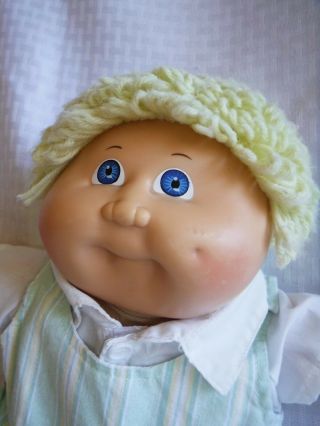 Vintage Cabbage Patch Kids 17 " Oaa Inc.  1982 Coleco Yellow Yarn Hair Doll