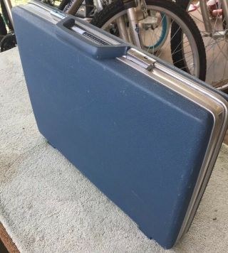 Vintage Samsonite Hard Shell Briefcase - Blue No Key 17”x13”x2.  5” 5