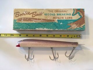 Vintage Bobbie Bait Muskie Lure with paper and complete box 5