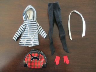 Barbie Vintage Fashion Doll Outfit Winter Holiday 945 Red Gloves Bag