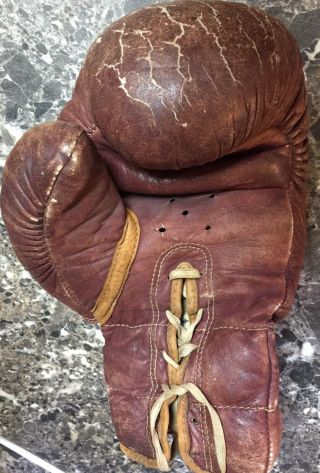 Gold Smith Vintage Boxing Glove No 40 Cincinnati,  Ohio 14 Oz Antique Collectible