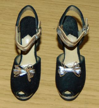 Vintage CISSY? Doll Shoes HIGH HEELS Black Velvet WELL MADE 2