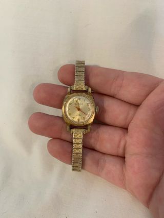 Vintage Caravelle Automatic Ladies Wrist Watch Self Winding Gold Tone Stainless
