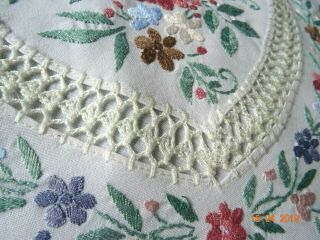 PALE CREAM EMBROIDERED CUSHION COVERS LACE EDGE HEART CENTRES 5