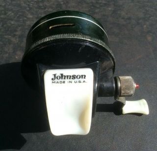 Johnson Sabra Model 130 - A Spin Casting Fishing Reel,  Made In USA 3