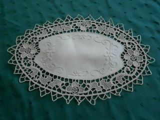 Antique Tan Linen Doily With Hand Work Needle Lace And Embroidery,  Circa 1920
