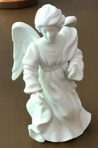 Avon Nativity Collectibles The Standing Angel White Porcelain Figurine 87 No Box