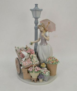 Lladro Flowers for Everyone Sculpture Figurine 6809 Girl 4