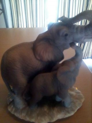 Masterpiece By Homco Porcelain Elephant Mother & Calf Home Interiors