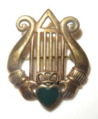 Vintage Estate Antique Claddagh Celtic Harp Gold Green Chalcedony Pin Brooch